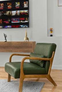 Modern 2BR Steps from New York's Iconic Broadway - 2