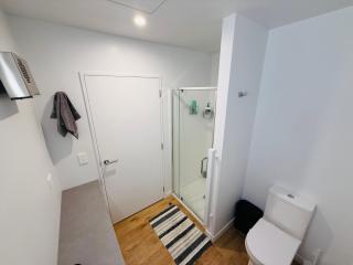 Private Room in Modern Apartment - Christchurch - 5