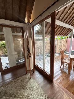 Coral Drift Resort & Villas - Gili Air - 7