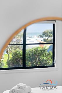 Stella LJHooker Yamba - 3