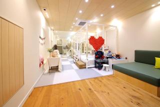 Angel with Honeybee Kids - 2