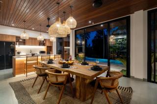 Villa Sea Sand and Sun by BaliSuperHost - Ubud - 1