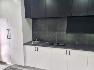 Fourways Studio 27V1 - 3