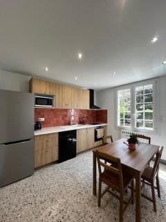 Charmant appartement rénové, à 15 mn d'Avignon et de son festival - 0