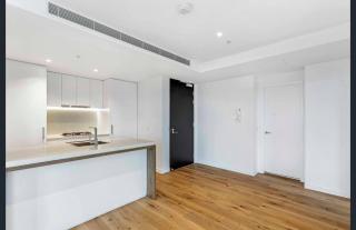 Top Floor Luxury Apartment Rooftop Pool CBD - Brisbane - 2