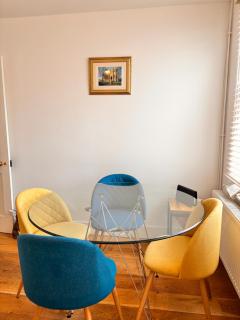 Riverside Channel5 "Holidays Homes in the Sun" Featured Central Canterbury Cottage with Free Parking - Canterbury - 9