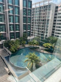 Myra Guesthouse Bohemian Style Mutiara Ville Duplex Apartment - 6