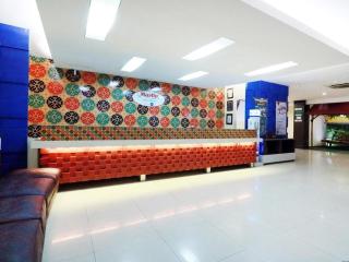 Hotel Marlin Pekalongan Managed by Dafam - Pekalongan - 9