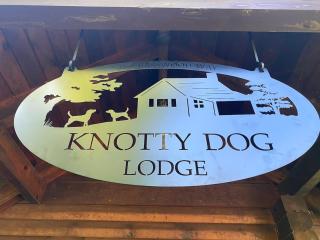 Knotty Dog Lodge- Hot Tub Fire Pit Pet Friendly - Oakland - 5