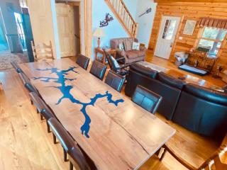 Knotty Dog Lodge- Hot Tub Fire Pit Pet Friendly - Oakland - 1