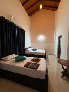 Kanapathiy Rest House - Trincomalee - 6