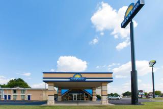 Days Inn by Wyndham Norman - Norman - 9