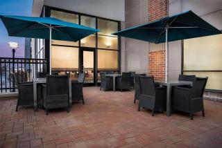 Hampton Inn & Suites Omaha-Downtown - Omaha - 8