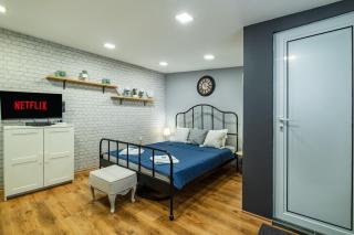 Cozy Studio in Varna City Center - 0