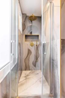 Newly rebuilt by architect - Center of Paris - Parijs - 1