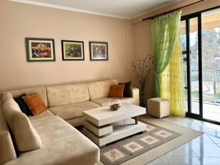 Large apartment in Golem - Golem - 8