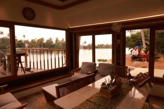 Island of Peace Houseboat - 4