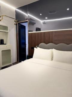 THE SWAN hotel - 2
