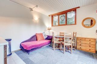 1 Bedroom Apartment in Essert Romand - Essert-Romand - 0