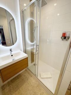 Suite Palais des Festivals & Croisette 1 min - Cannes - 3