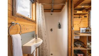 Altitude - A Tiny House Experience in a Goat Farm by Tiny Away - Romsey - 3