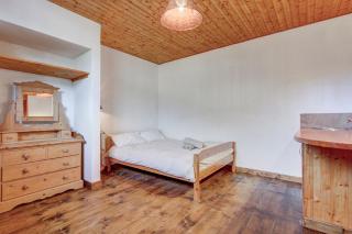 Spacious 4 Bedroom Apartment in Essert Romand - Essert-Romand - 7
