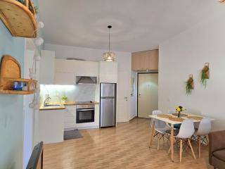 Lura 1 Pastel Apartment - 251 - Mullini i Danit - 7