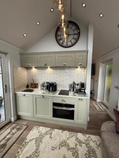 Tumpseys Hideaway with Hot Tub, Glencoe Ballachulish Highlands Near Fort William - Ballachulish - 3