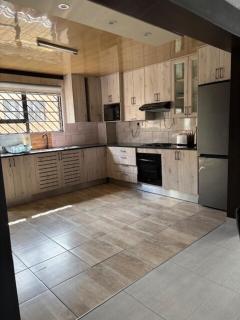 Springbridge Accom - Gaborone - 3