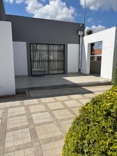 Springbridge Accom - Gaborone - 8