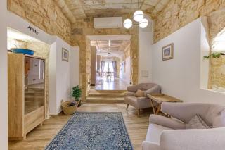 Family Home with Jacuzzi, 3BR Countryside in Dingli - Dingli - 3