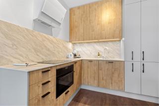 LAM Ivory AC - Balcony - Bratislava - 9