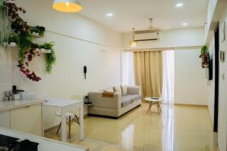 Le Plaisir at Lodha Belmondo 2 mins walk to Golf - - 0