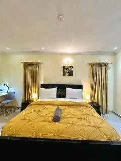 Eniville Private Home Away From Home Duplex - Lagos - 8
