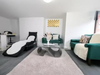 The Ruby Haven, Didsbury - 15mins to Manchester Airport - Opp The Christie's NHS - Sleeps 5 - Manchester - 8