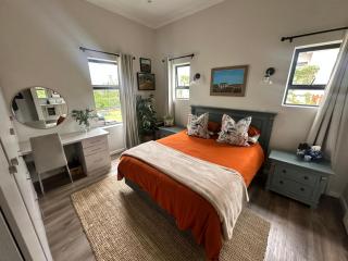 Home away from home - George - 9