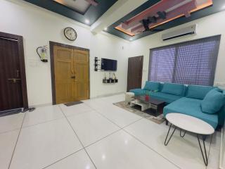 Home Escape 2BHK Casa Near Mahakal - City Centre - Ujjain - 1