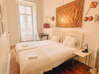 Charming 5 Bedroom Apartment in Traditional Lisbon - Lissabon - 5