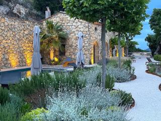 Authentic renovated villa, pool, magnificent view - La Garde-Freinet - 6