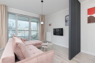 Eleganckie Studio Blisko Rzeki w Gdańsku z Balkonem by Noclegi Renters - Danzig - 5