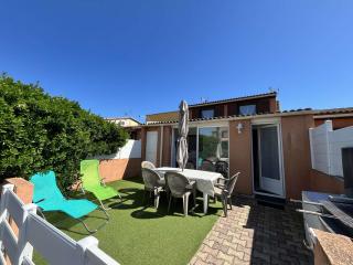 Villa climatisée dans résidence LES TAMARIS, 3 chambres, véranda, Wifi, à 400m de la plage de Portiragnes LRTAMG15 - Portiragnes - 0
