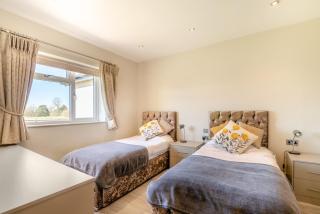 Palms Cottage - Blackburn - 2