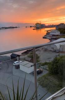 Modern seafront apartment - Haugesund - 6