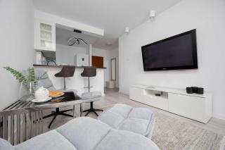 Elegant Apartment Żoliborz next to Metro and Westfield Arkadia by Noclegi Renters - Warsaw - 7