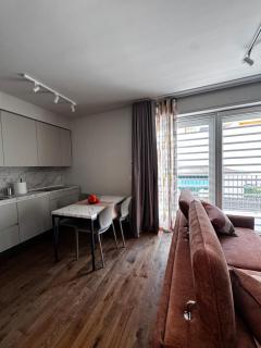 Rachel Home - Bari - 1