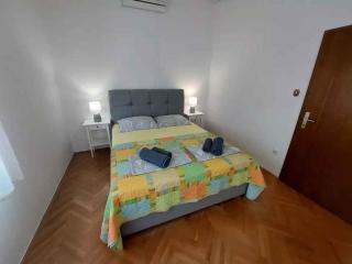 Holiday home in Kornic - Insel Krk 39437 - Kornić - 1
