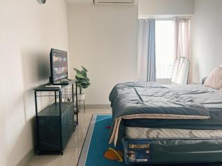 Cozy Studio in Grand Kamala Lagoon by Rentalroom - Pulosirih - 4