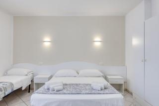 Camere a 50 m dalla spiaggia sabbiosa e 200 m dal centro - Torre San Giovanni - 6