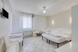 Camere a 50 m dalla spiaggia sabbiosa e 200 m dal centro - Torre San Giovanni - 9