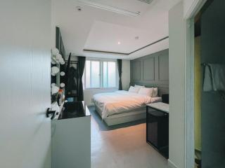 C-line Hotel - - 5
